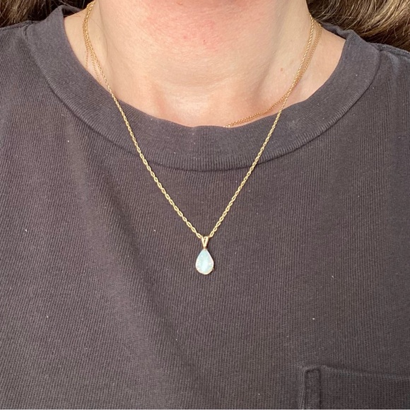 Vintage Opal & 14K Gold Necklace - Picture 11 of 13